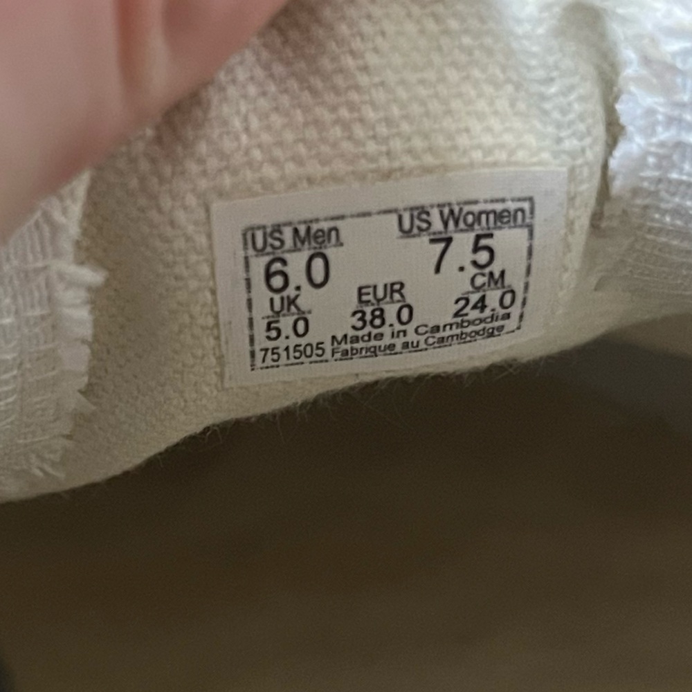 Vans - Picture 6 of 6